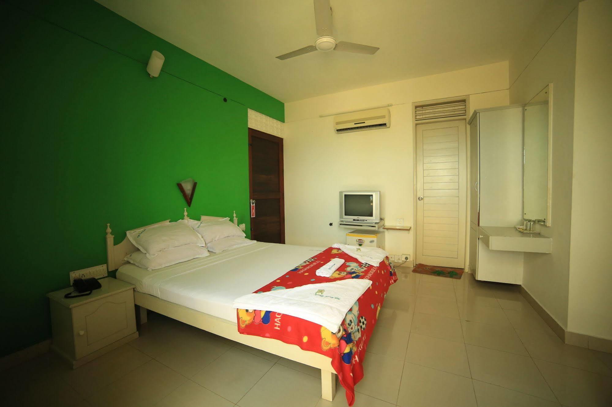 Ss Beach Resort Varkala Luaran gambar